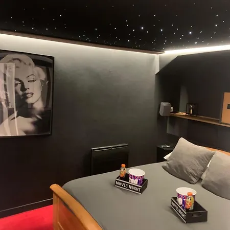 Apartman Cinema Prive A Avec Ecran Xxl Et Son Immersif